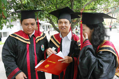 Khoảng 1 800 cán bộ được đi đào tạo ở nước ngoài giai đoạn 2013-2020